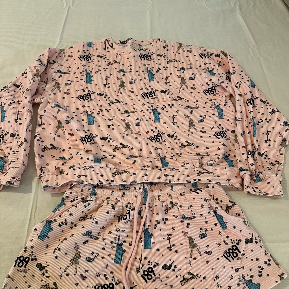 Elisabeth + Faith Taylor Swift Love Story Lounge Set